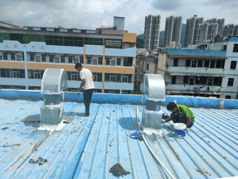 荣成钢结构屋面涂料维修方法